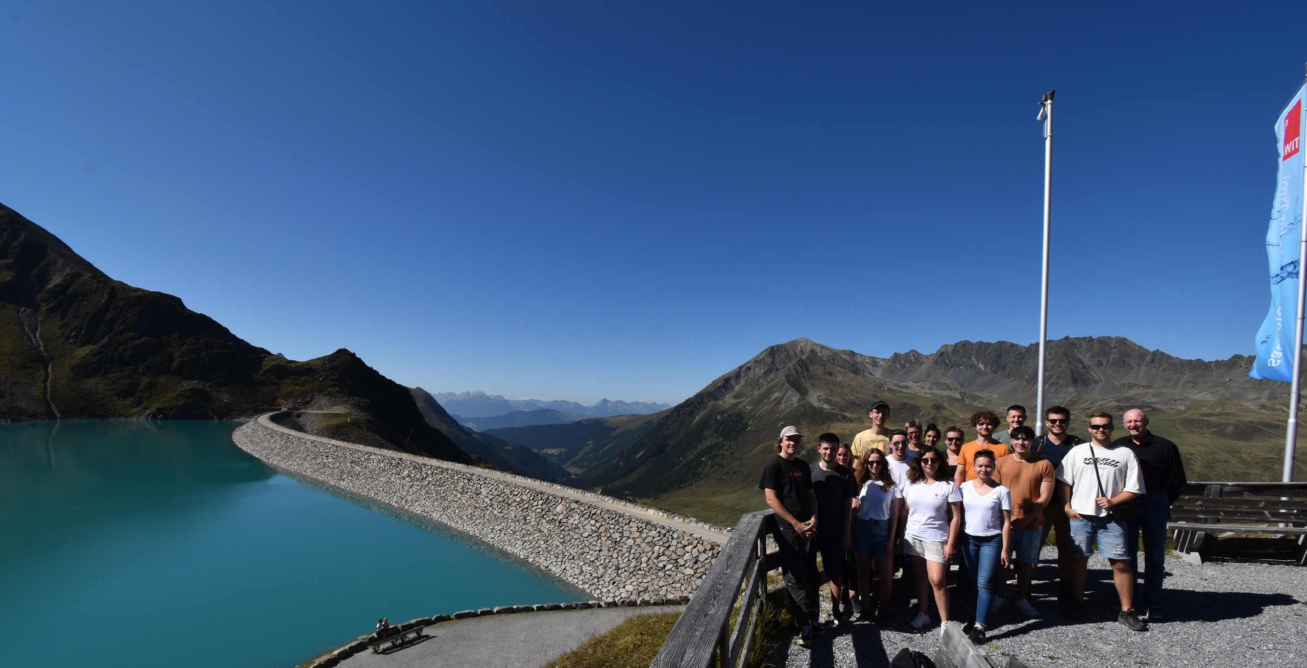 Wasserkraft in den Alpen am Beispiel Speicherkraftwerk Kühtai, im Bild die Finstertalsperre