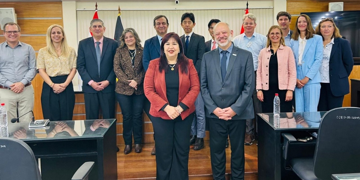 Die Delegation wurde an der UNA von Präsidentin Prof. Dr. Zully Vera herzlich willkommen geheißen
