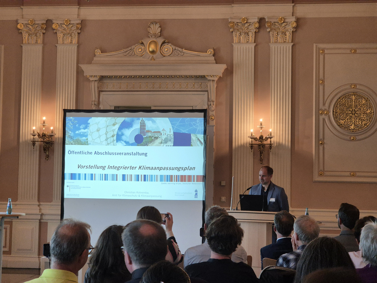 Vorstellung des Klimaanpassungsplans im vollbesetzen Karolinensaal